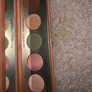 Eyeshadow pallet